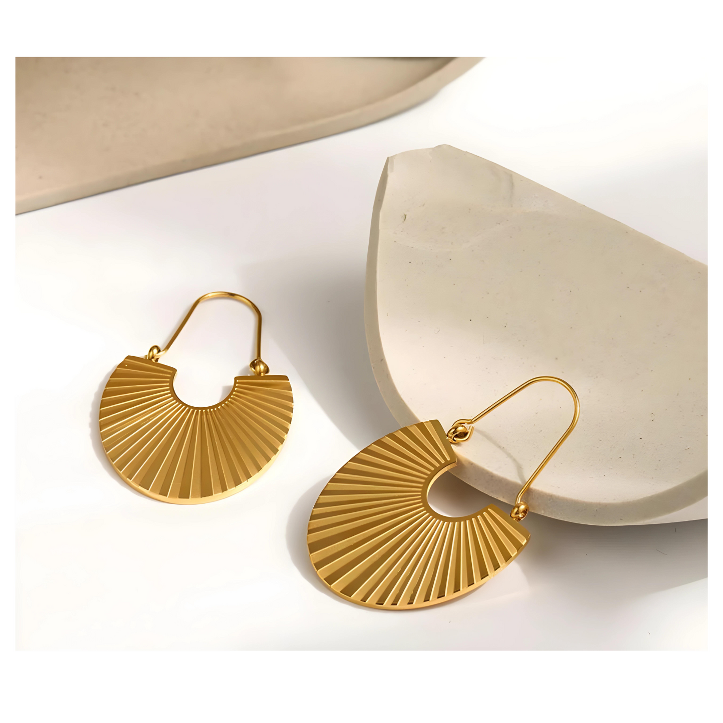 Vittoria • 18K Gold Earring • Non Tarnish Jewelry