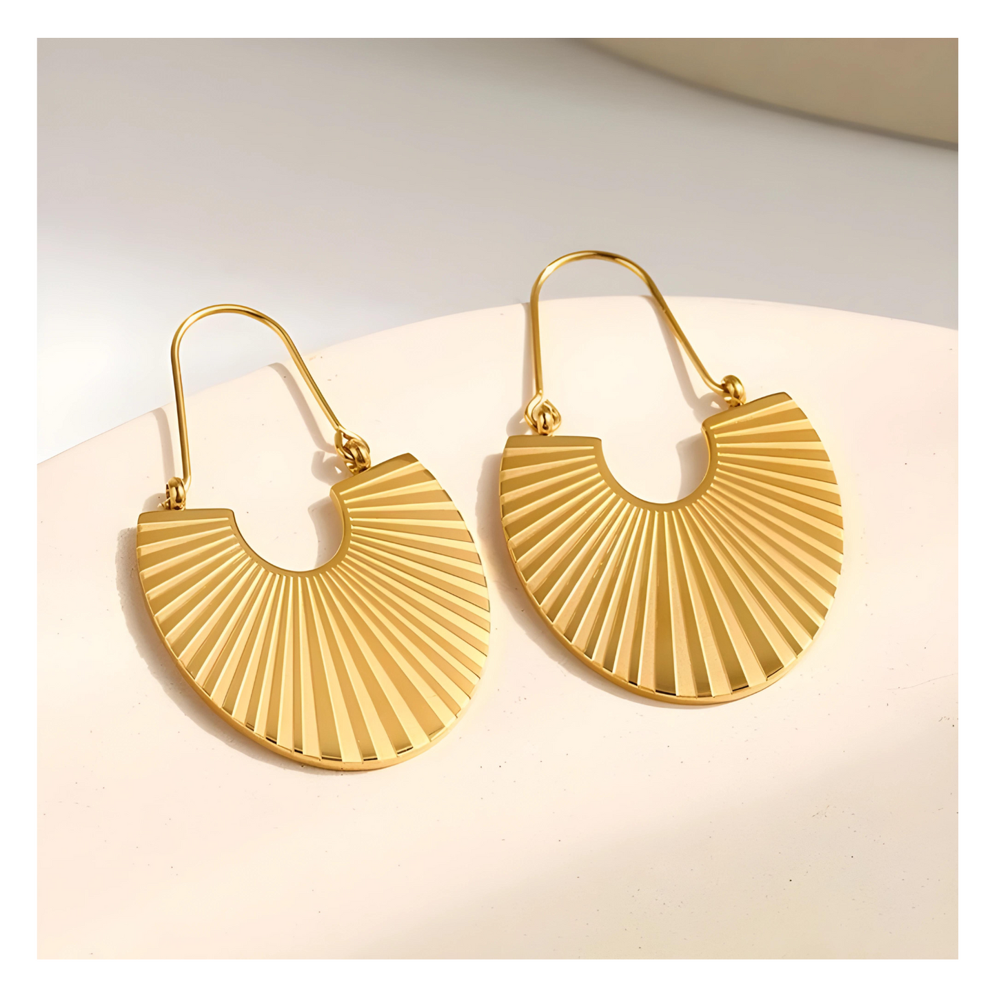 Vittoria • 18K Gold Earring • Non Tarnish Jewelry