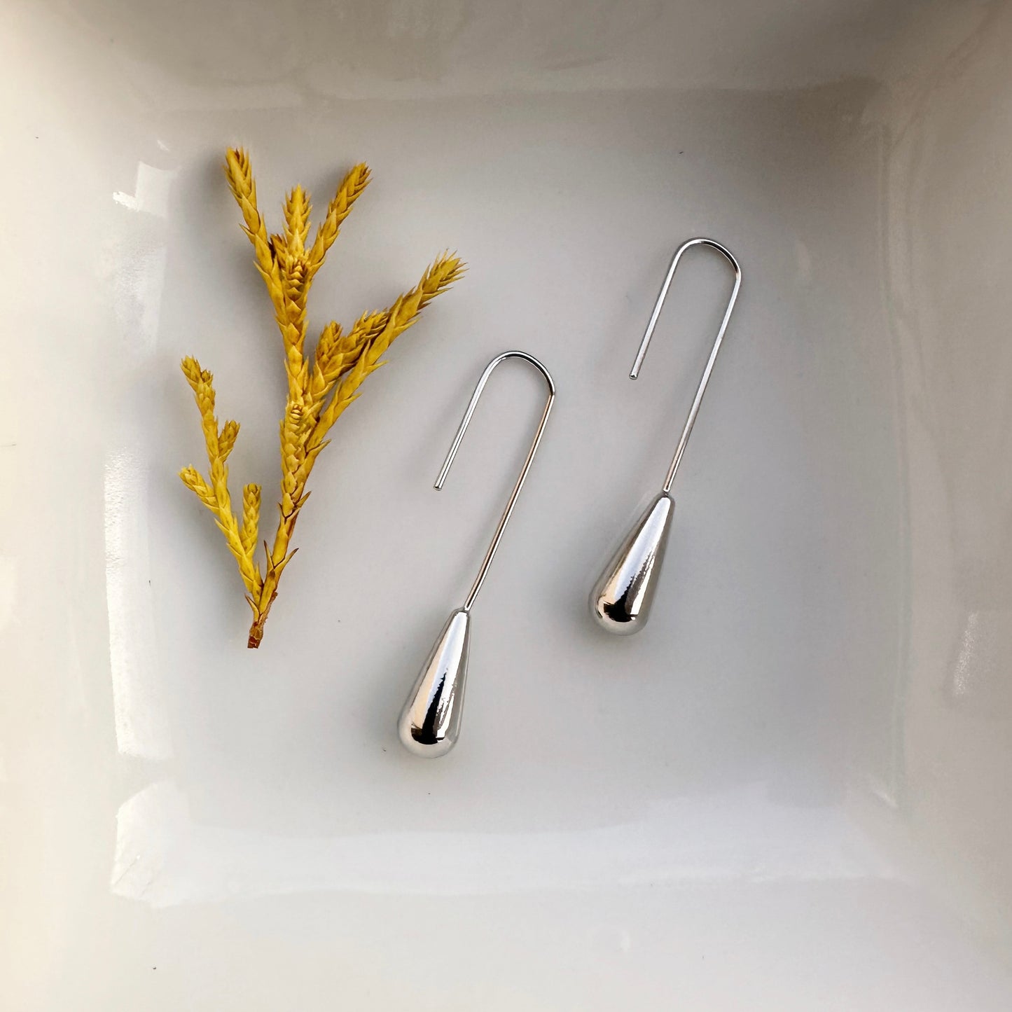 Bella • 18K Gold Earring • Non Tarnish Jewelry
