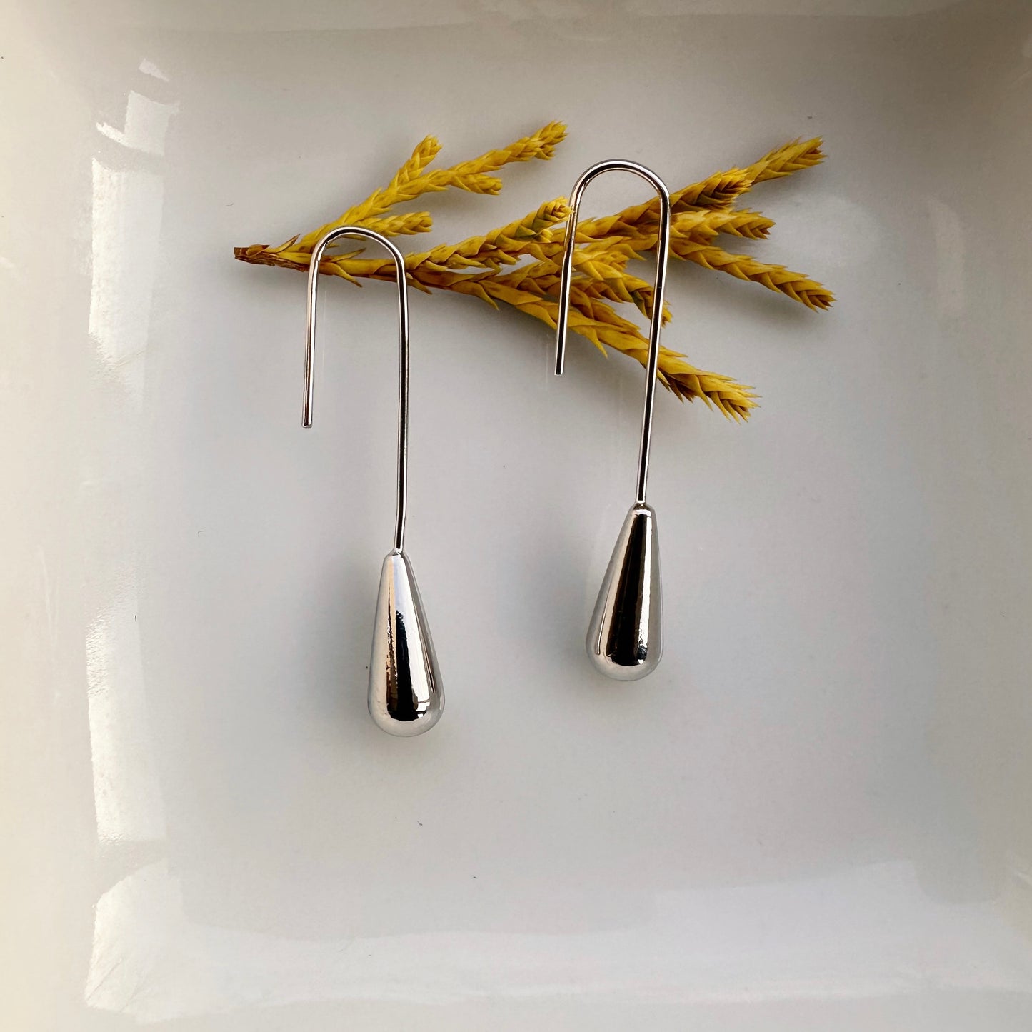 Bella • 18K Gold Earring • Non Tarnish Jewelry