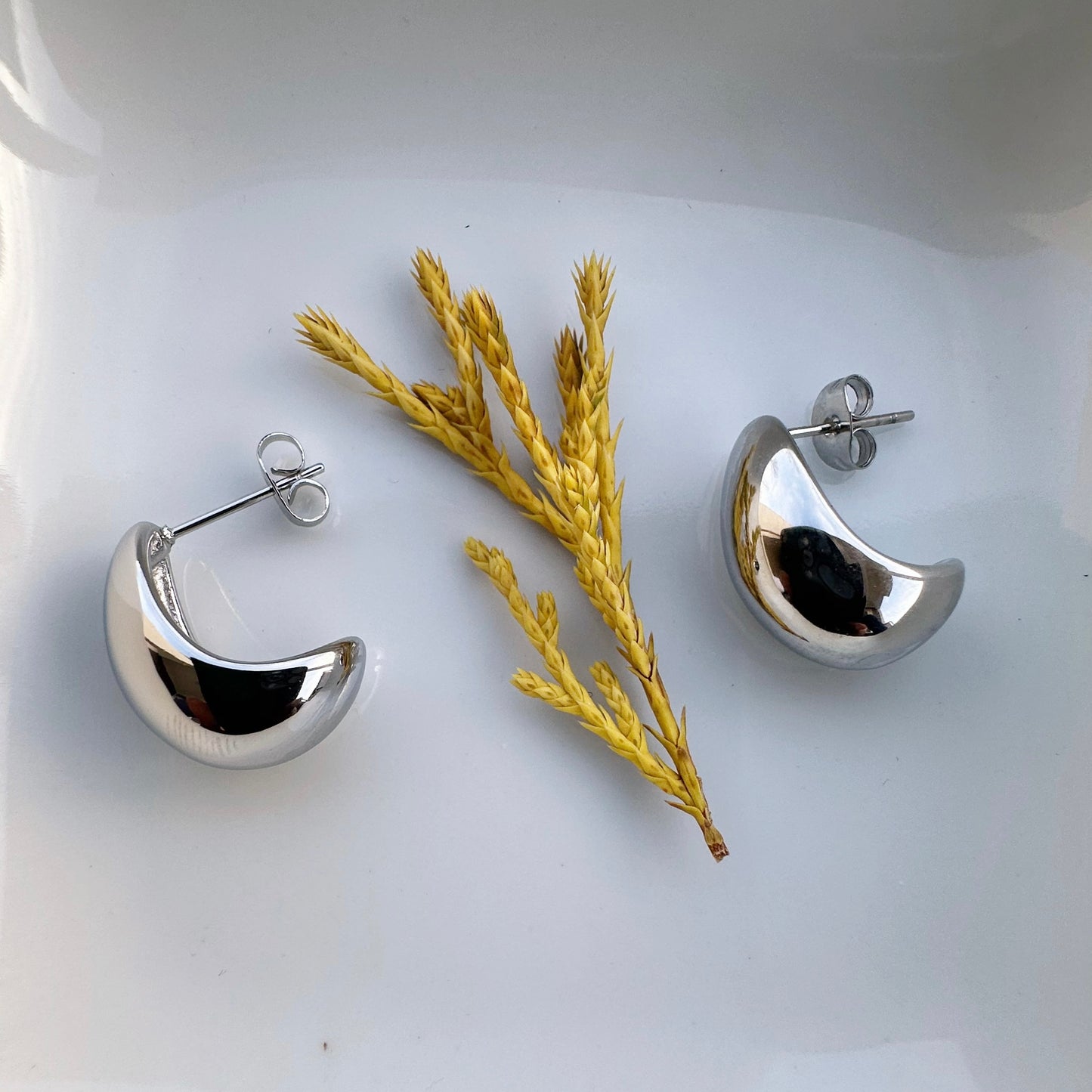 Gelena • 18K Gold Earring • Non Tarnish Jewelry