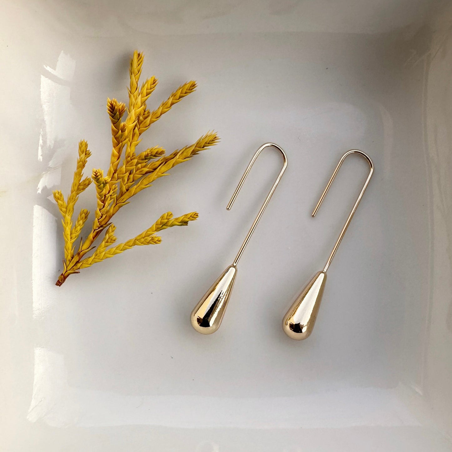 Bella • 18K Gold Earring • Non Tarnish Jewelry