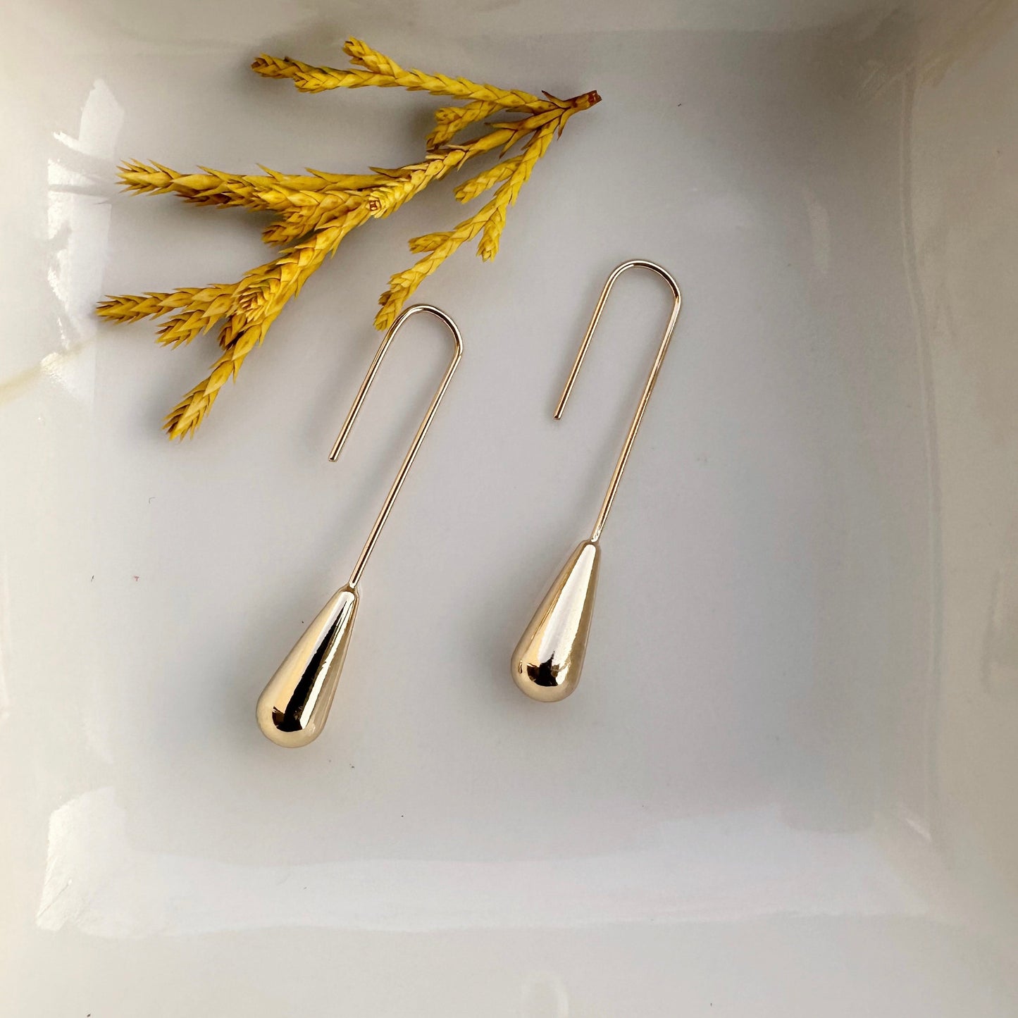 Bella • 18K Gold Earring • Non Tarnish Jewelry