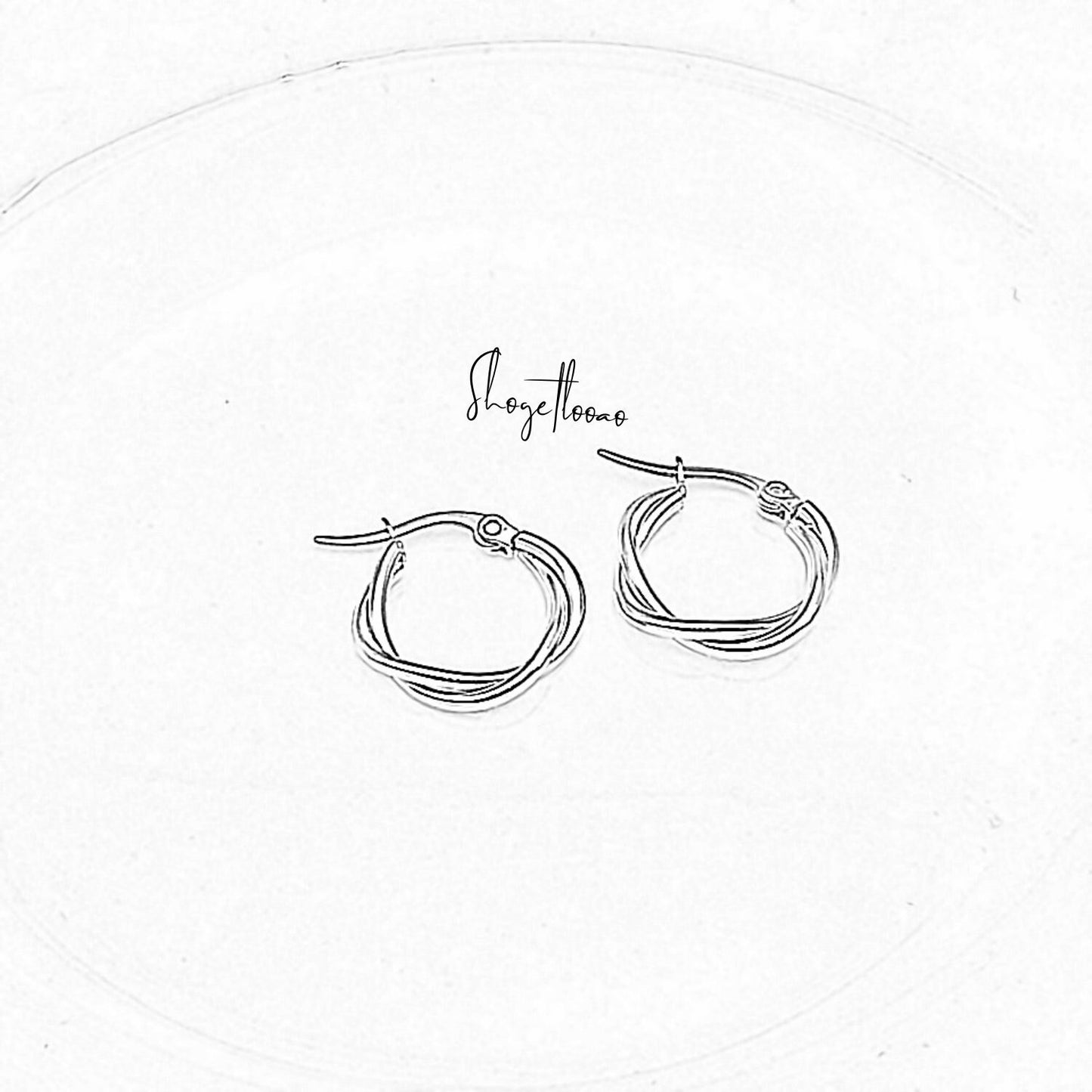 Rolina • 18K Gold Earring • Non Tarnish Jewelry