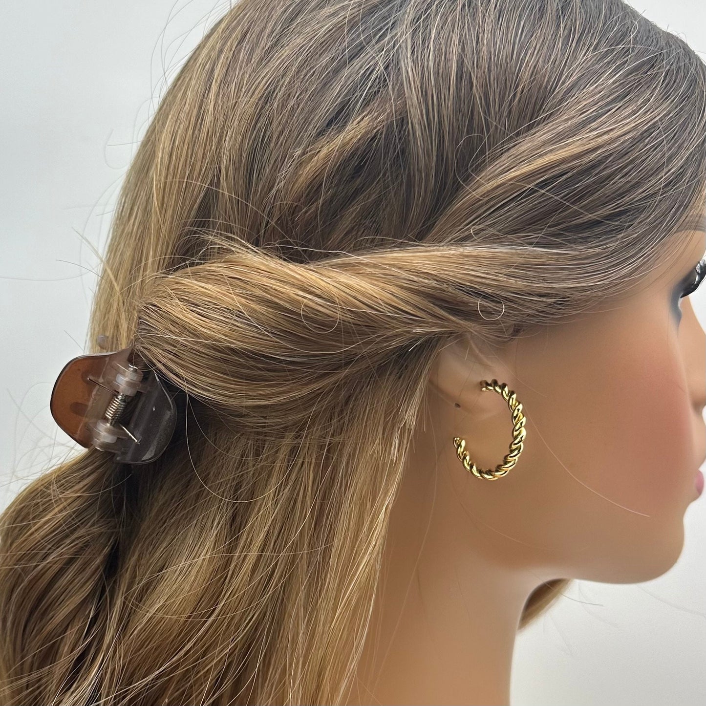 Iliana • 18K Gold Earring • Non Tarnish Jewelry