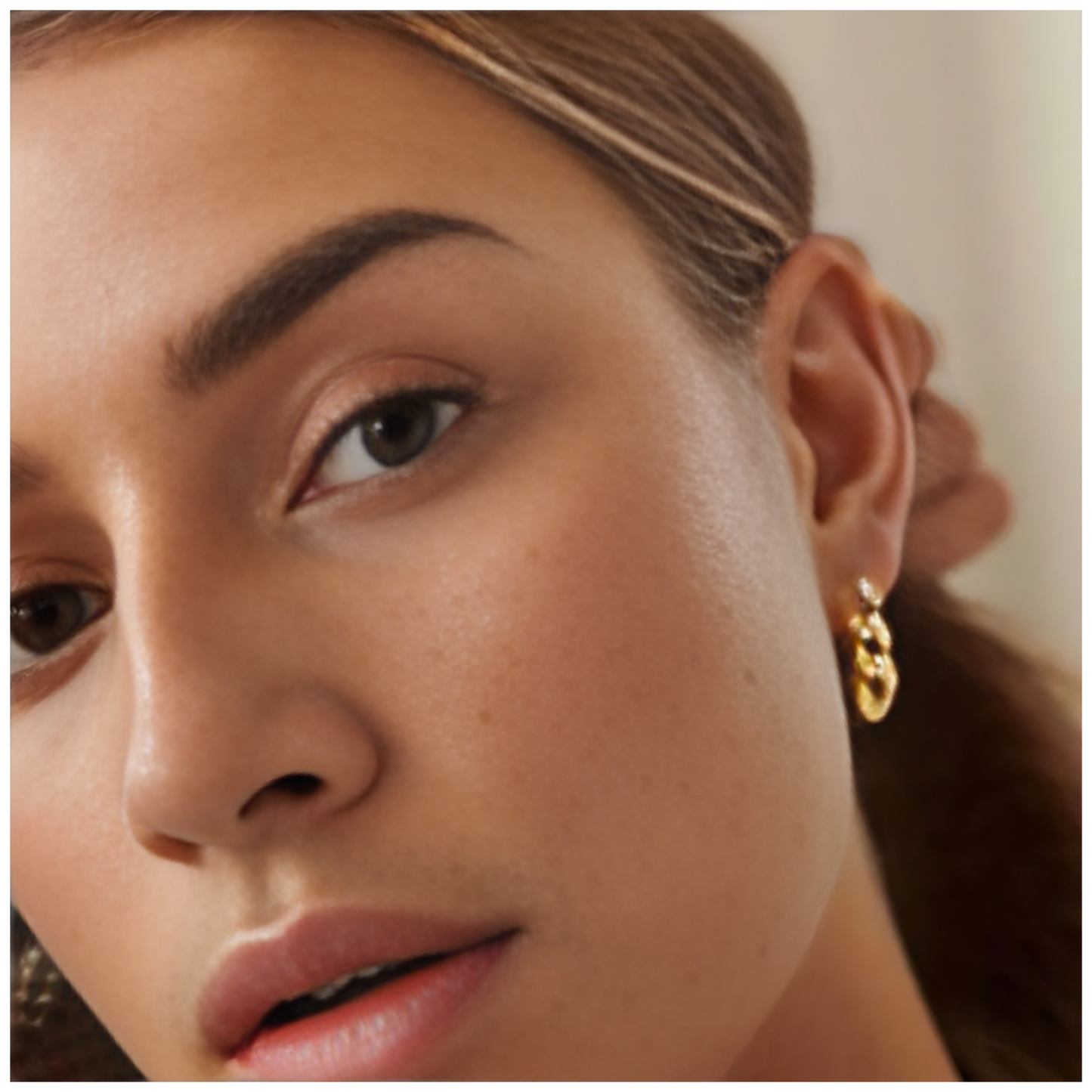 Floria • 18K Gold Earring • Cuban Link • Non Tarnish Jewelry