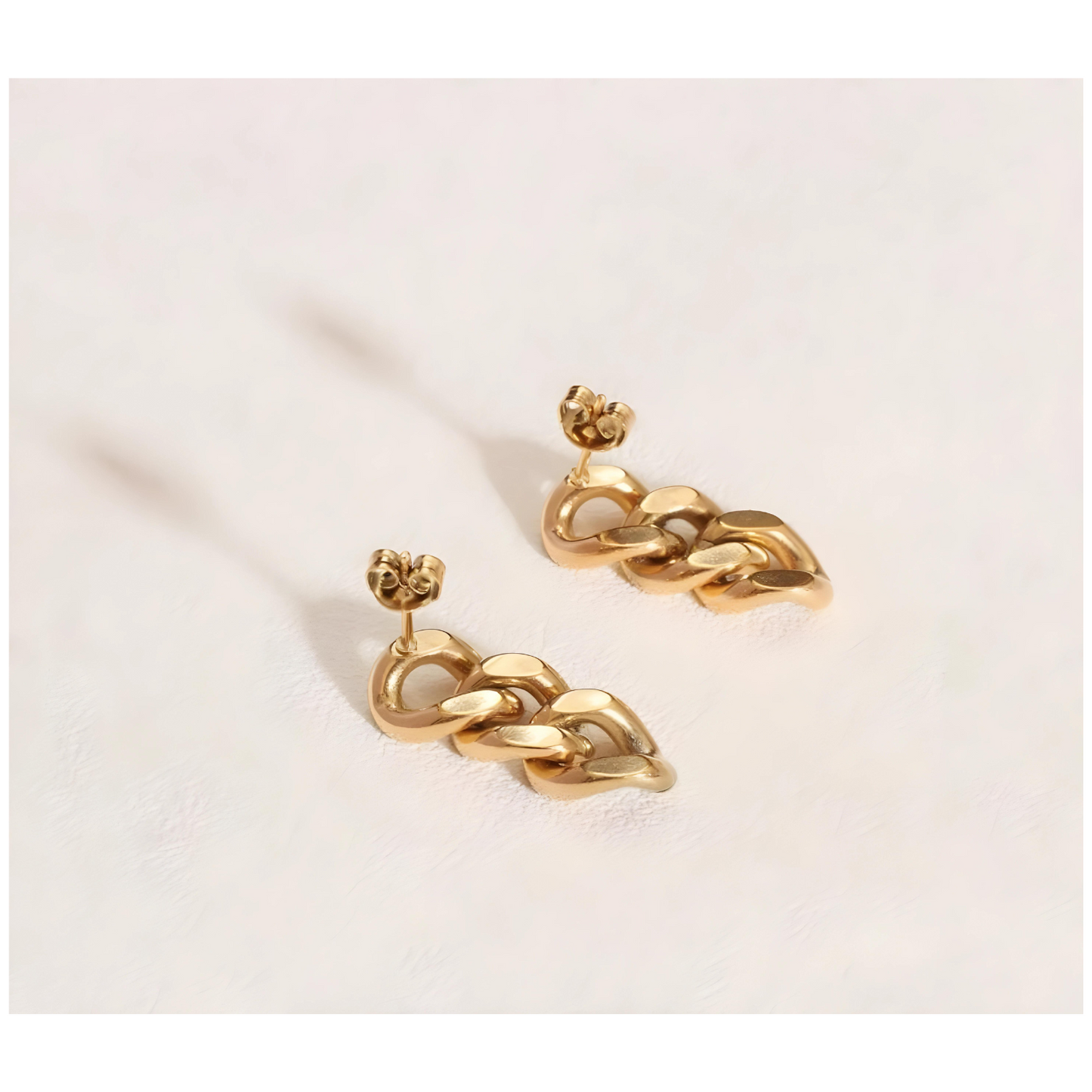 Floria • 18K Gold Earring • Cuban Link • Non Tarnish Jewelry