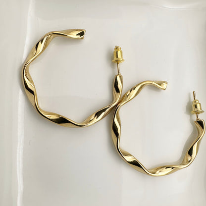 Kelsie • 18K Gold Earring • Non Tarnish Jewelry